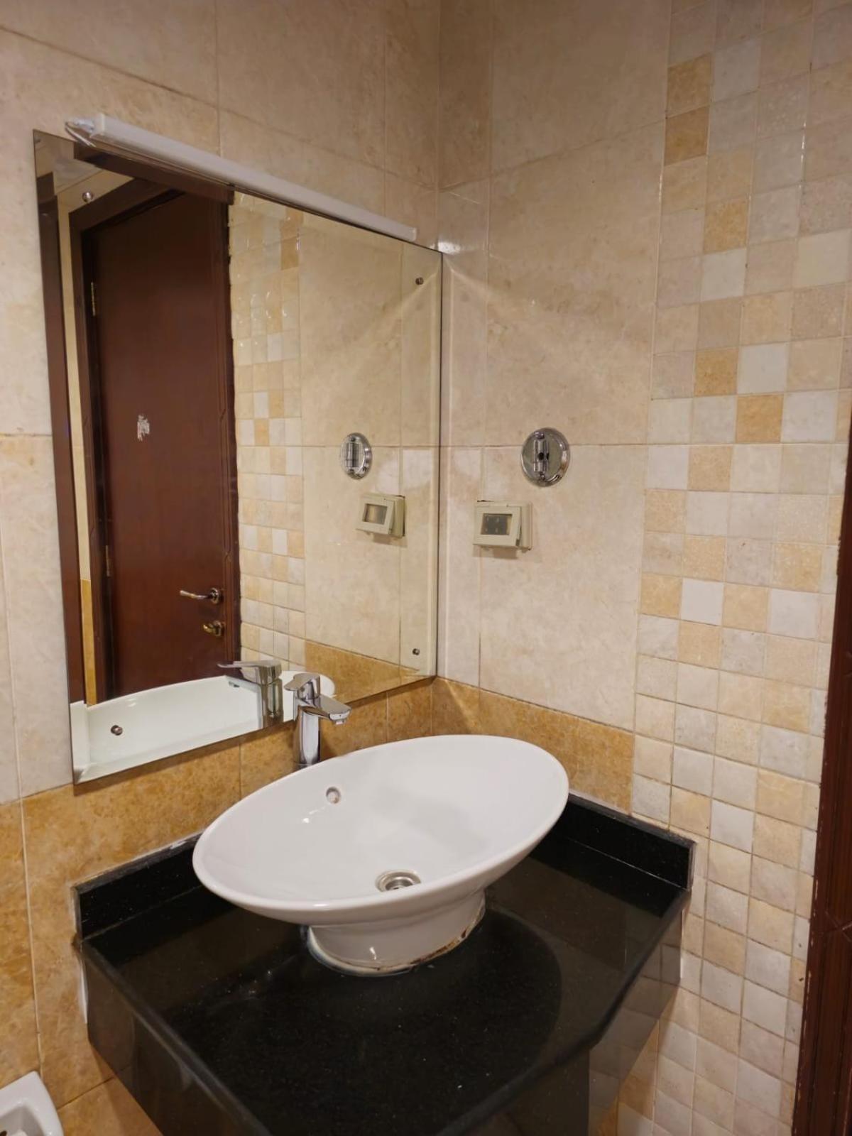 Twilight Hotel Muscat Exterior photo